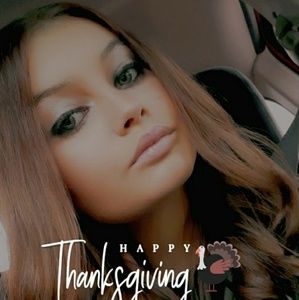 Meet your Posher, Chey